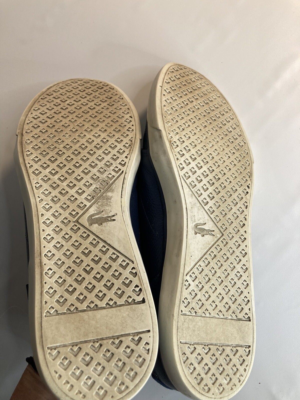 Lacoste Mens Blue Pebbled Leather Low Top Sneakers Shoes Bayliss 8.5 thumbnail 4