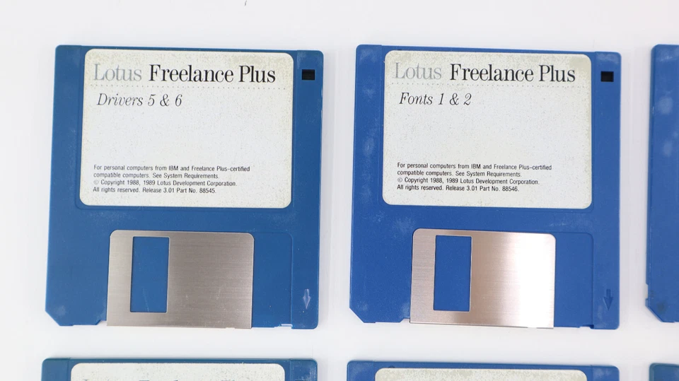 Disquetes de 3,5" Lotus 123 versión 1.1 de colección para software independiente DOS y Lotus Foto 2 de 4