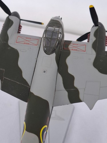 CORGI AVIATION ARCHIVE DH MOSQUITO T.MkIII - RR299 HT-E (G-ASKH) 1:72 SCALE - Picture 4 of 13