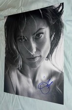 Olivia Wilde Signed 11x14 Photo