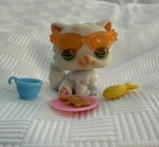 Littlest Pet Shop Authentic LPS PERSIAN WHITE CAT GREEN EYES w Access