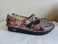 Alegria Fel 555 rose print mary jane shoes. sz40.Very gently worn