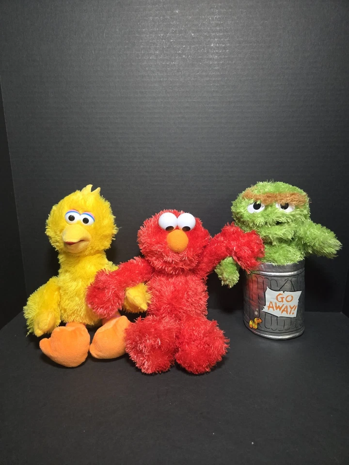 Sesame Street Plush Lot of 3 Stuffed Plush Toys Oscar, Big Bird, Elmo - Image 2 of 4