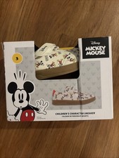 Disney Mickey Mouse Kids Character Sneakers White Easy Fasten Laces Size 3 NEW