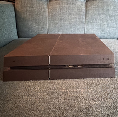 Sony PlayStation 4 PS4 500GB Black w/ DualShock 4 + Cables