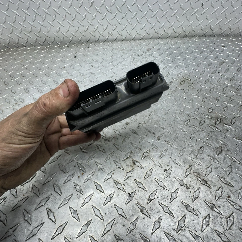 Unidad controladora de computadora CDI Suzuki Boulevard C50 VL800 2005-2009 ECU Foto 4 de 4