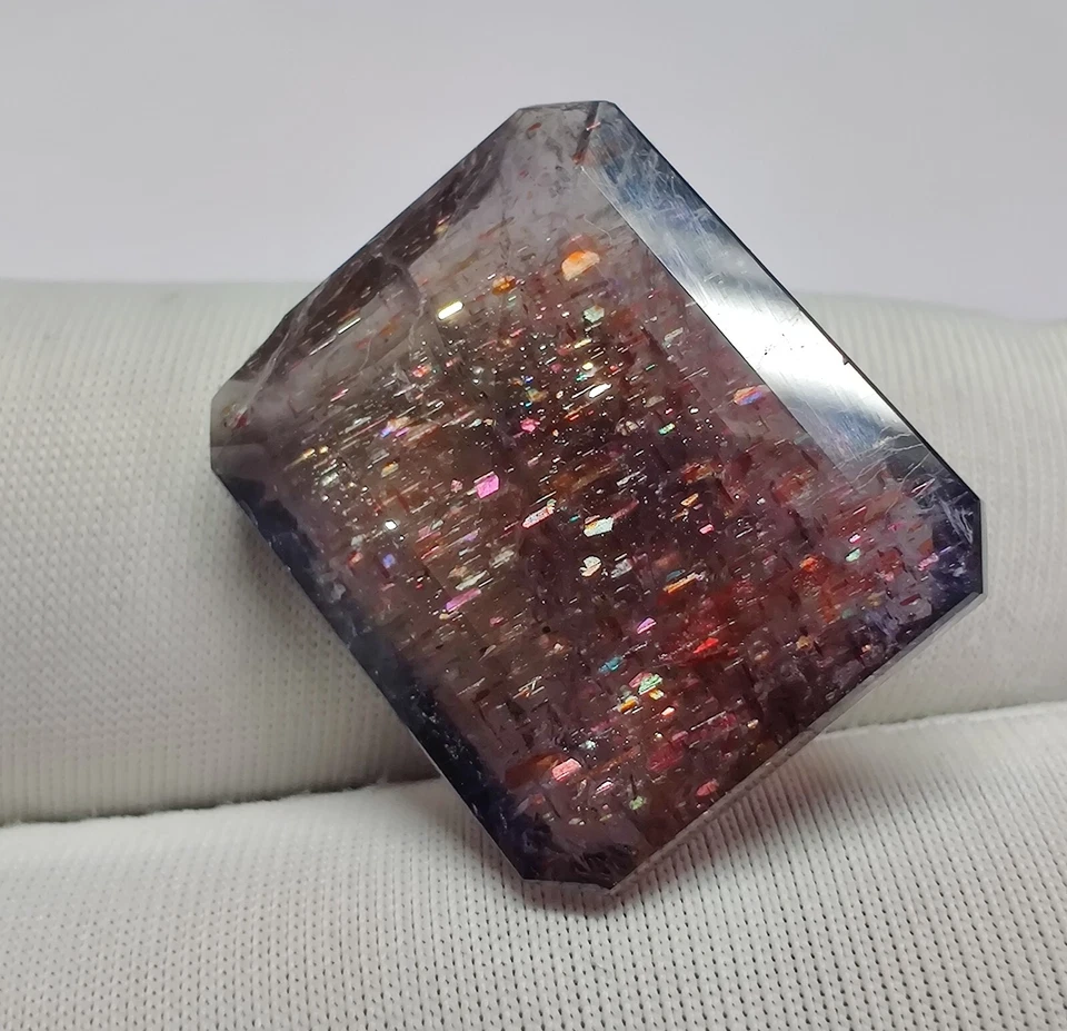 Piedra solar de iolita facetada con forma de esmeralda llamativa natural para colgante joya 15,7 quilates Foto 2 de 4