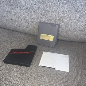 Shadowgate w/ Original Manual / Sleeve Nintendo NES Video Game Cartridge
