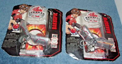 PAIR 2009 SEGA BAKUGAN GUNDALIAN INVADERS RED BLUE SPIN MASTER TOYS NIP