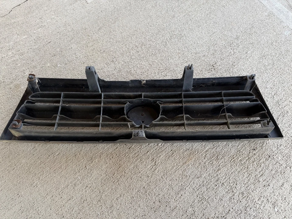 Toyota 4Runner 1996 1997 1998 parrilla superior delantera OEM Foto 4 de 4