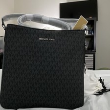 Michael Kors Jet Set Travel Large Messenger C...