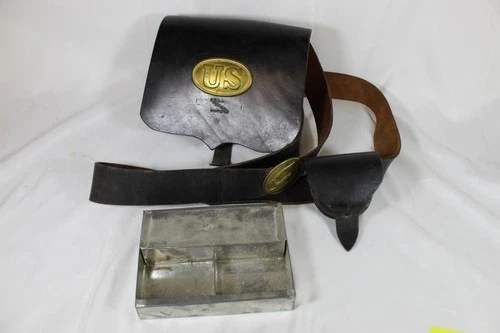 U.S. Civil War Pattern 1861 Leather Cartridge Box w/US Box Plates Reproduction