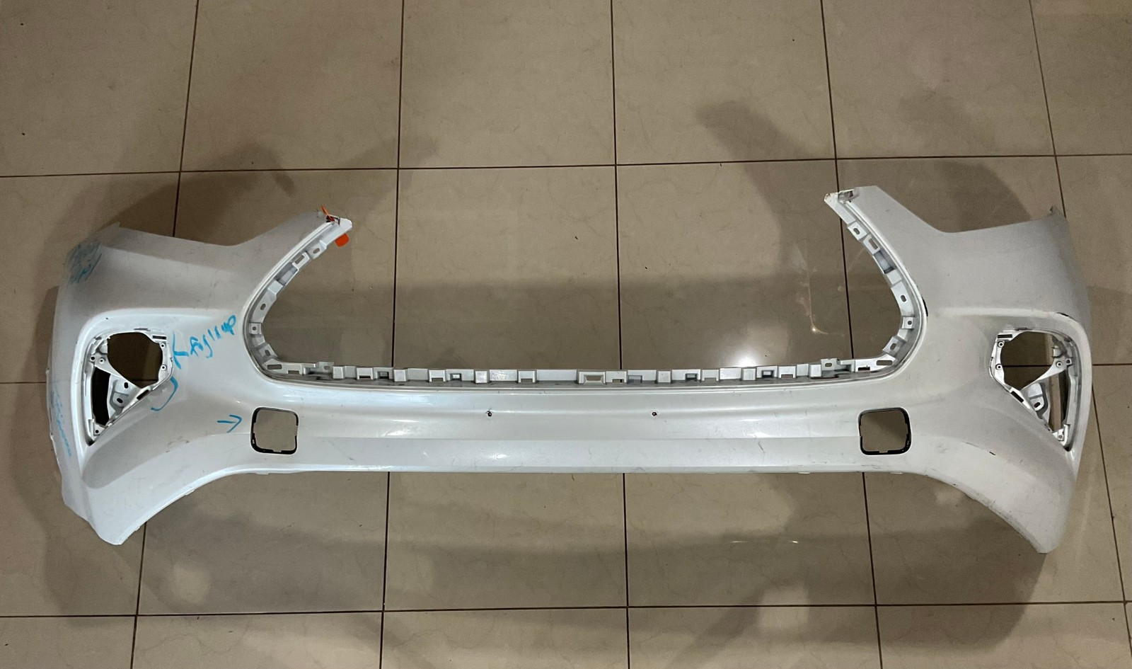 Front Bumper LOCAL White 2020 2021 Toyota Highlander 52119+0E440 OEM