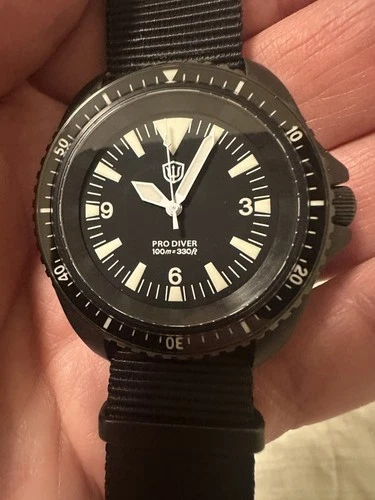 WATCHDIVES MILSPEC  VINTAGE DIVER NO DATE SEIKO VH31 MOVEMENT SAPPHIRE CRYSTAL