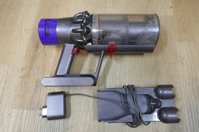 Original Dyson Cyclone V10 SV12G mit Ladegerät