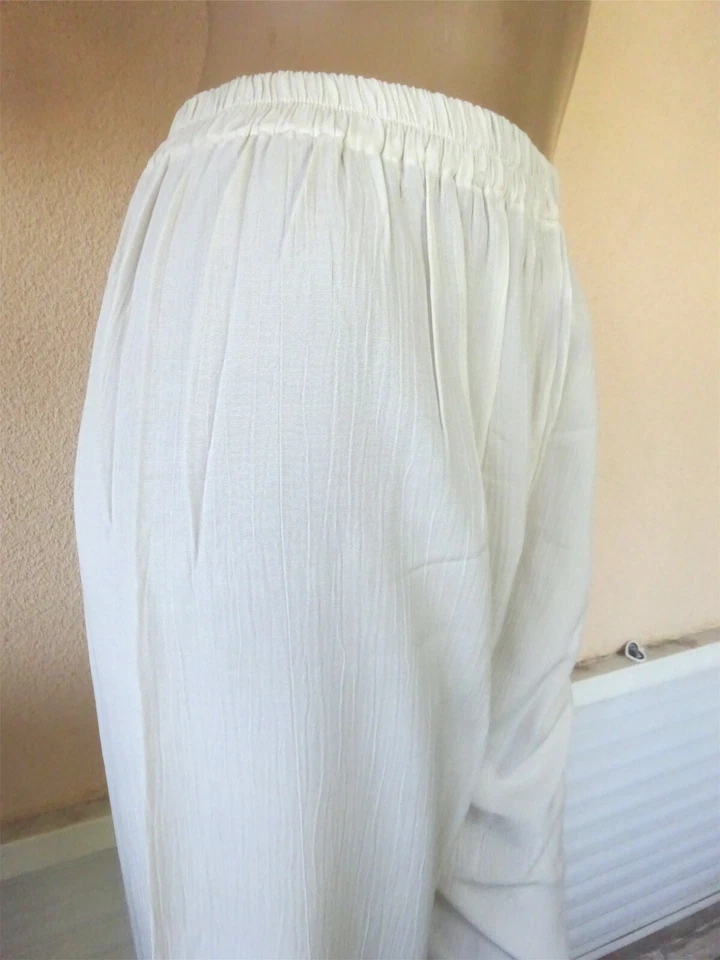  PANTACOURT FLUIDE D'ETE BLANC TAILLE EXTENSIBLE100 % VISCOSE  T M 38/40/42 - Photo 3/4