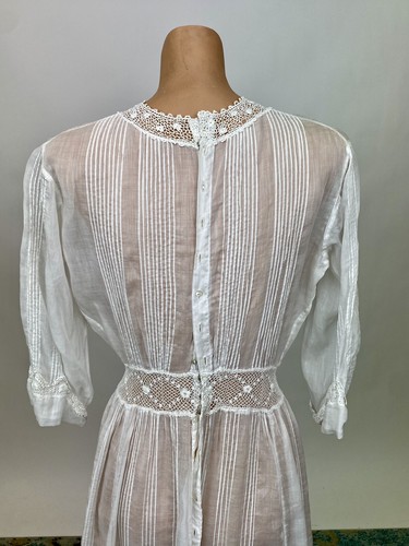 Antique Edwardian White Cotton Summer Dress w/ Floral Crochet Lace Stitch Pleats - Picture 10 of 19