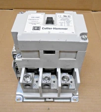 CUTLER HAMMER C825KN10A 200 AMP CONTACTOR 3P 120VAC COIL GOOD CONTACTS (3 AVAIL)
