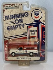 1968 CHEVROLET C-10 STANDARD OIL PICKUP TRUCK 1/64 MODEL BY GREENLIGHT 41010 D