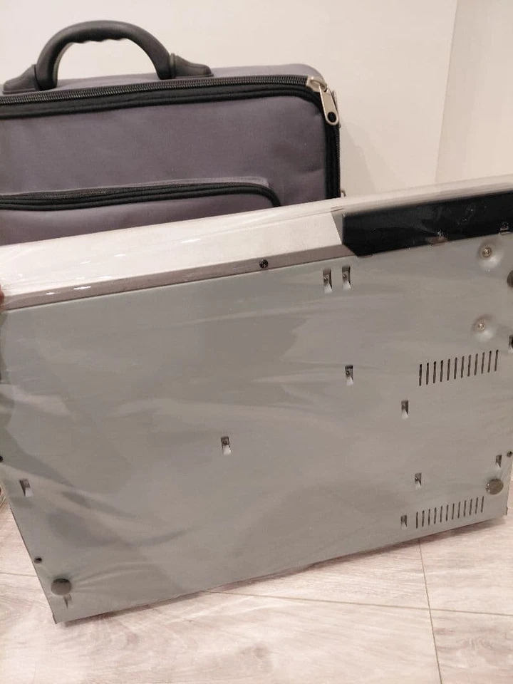 YAMAHA AW16G MTR 16-Track Multitrack Recorder AM Tested w/ Power Cable, Bag Used - Image 3 of 4