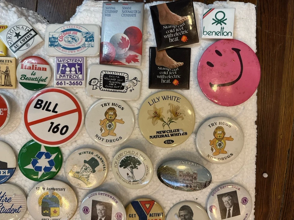 Lot of 50+ Vintage Pinback Buttons Canadian Political Collectibles - Image 4 of 4