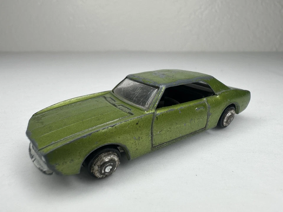Vintage Playart Green Chevrolet Camaro SS Car - Classic Collectible White Base - Image 3 of 4