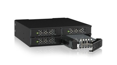 ICY DOCK MB699V5P-B 4 Bay PCIe 5.0 U.2 U.3 NVMe SSD Mobile Rack Gehäuse