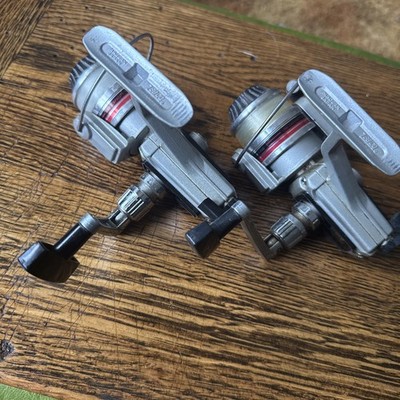 2 Vintage Fishing Reels Zebco Spin  Reels Quality Made In Japan Both Work Great