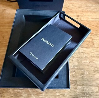 Astell & Kern Original Leather Case / Cover for SE300
