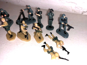 Lot of 40 Vintage Galoob Micro Machines Military Figures Soldiers 90s