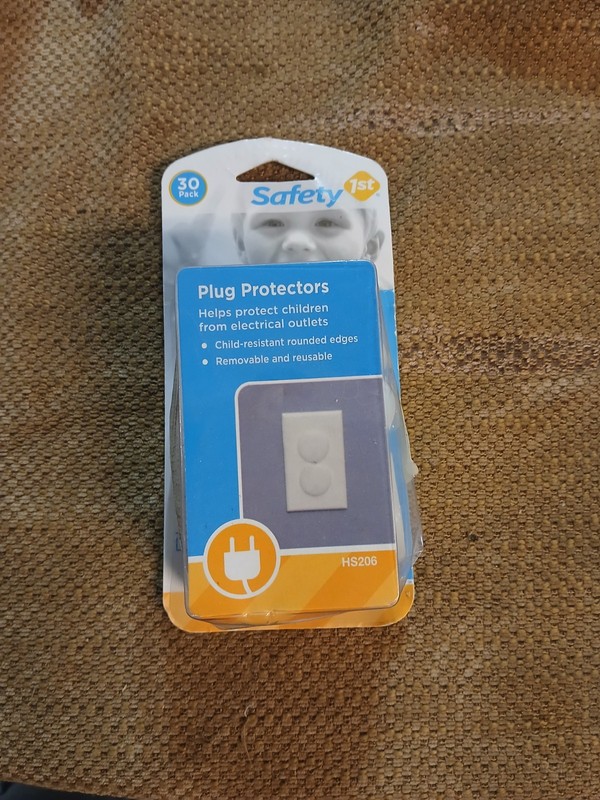 Safety 1st Plug Protectors 30/Pack New old stock