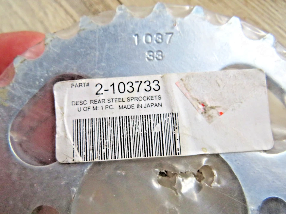 Roda dentada traseira SUNSTAR 2-103733 420-33T Kawasaki KLX110 110L Suzuki DR Z110 OM9 - Imagem 2 de 4