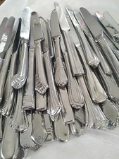 60 STAINLESS FLATWARE DINNER KNIVES MIXED PATTERNS MISMATCHED CRAFT ONLY