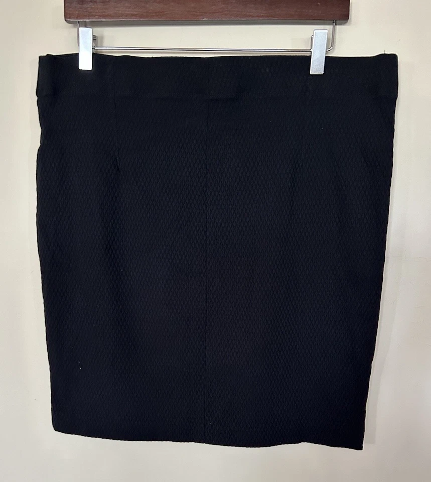 Женская юбка-карандаш XL ELLE черная без застежек ребристая вязаная без разрезов отличная со свитерами - Изображение 3 из 4