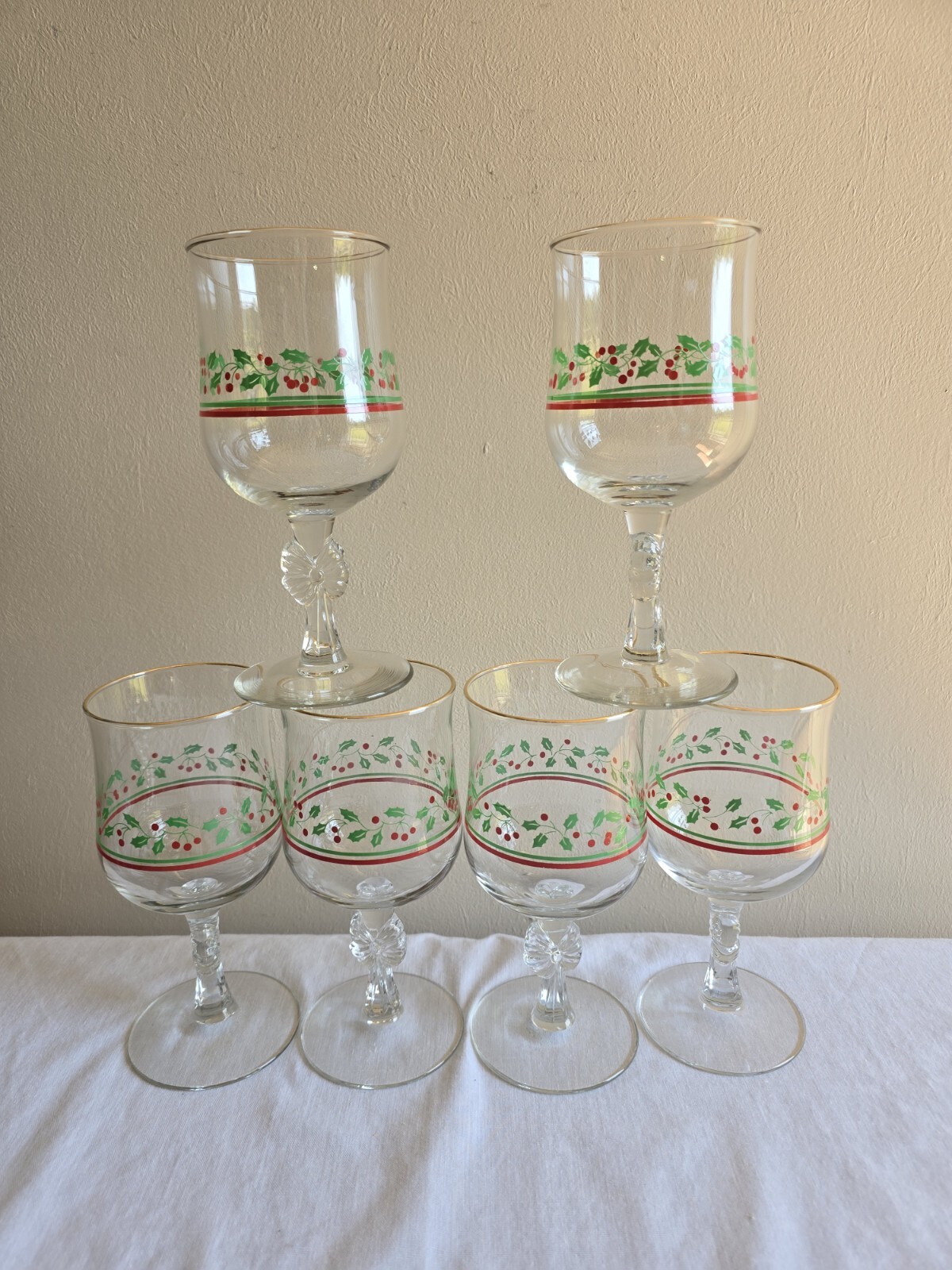 6 Vintage Libbey Arby's Holly Berry Gold Trim Wine Glasses