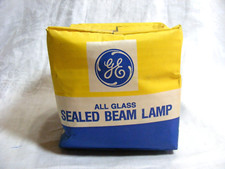 Vintage General Electric Co. Beam Lamp Bulb 6V 30W 4535 9-b