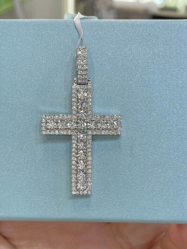 Colgante de cruz de diamantes creados en laboratorio de corte redondo de 3 quilates enchapado en oro blanco para hombre - Imagen 4 de 6