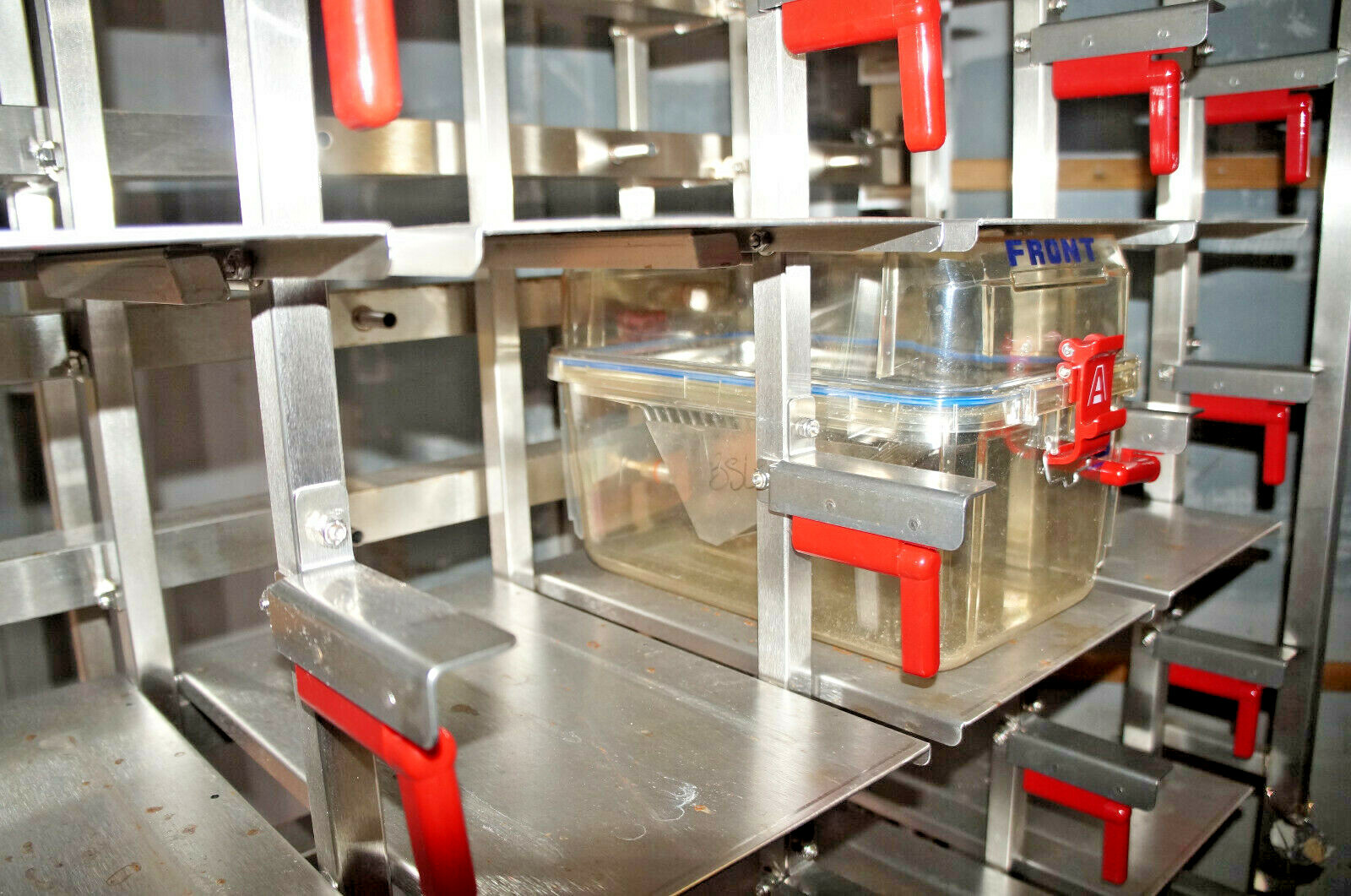 ALLENTOWN CAGING EQUIPMENT BSL3 42Cage Mouse Rack Autoclave Trolley eBay