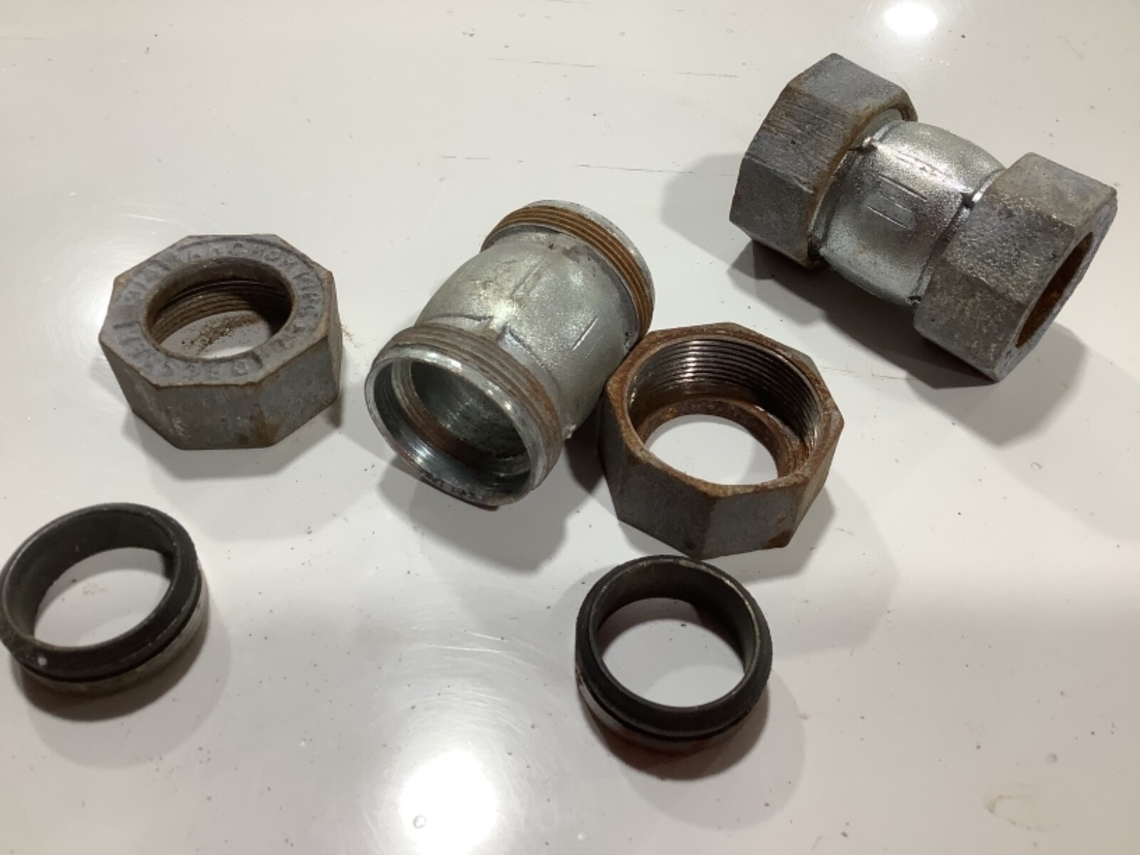 1 fitting 3/4" npt 0.75" Galvanized Pipe Compression repair Dresser short 3/4”