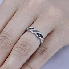 925 STERLING BLACK WHITE HALF ETERNITY CZ WEDDING ENGAGEMENT RING SZ 4-11 SS784