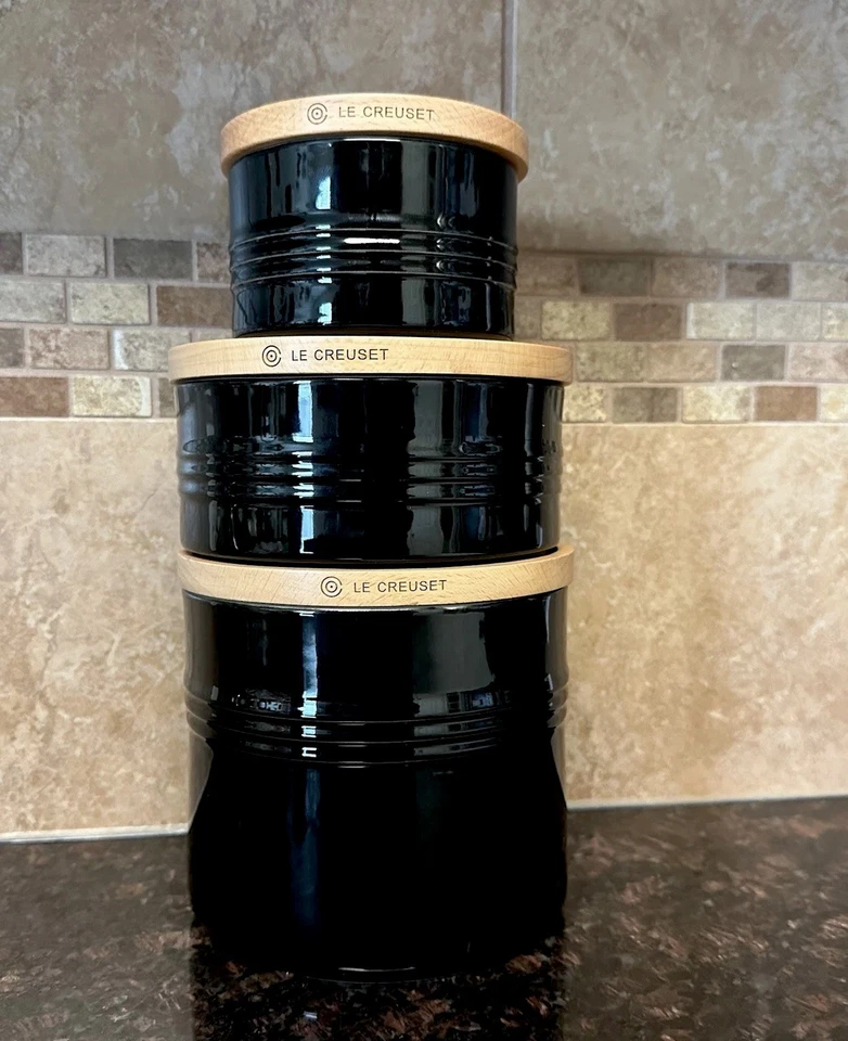 Juego de 3 contenedores apilables negros con tapa de madera Le Creuset nuevos sin caja Foto 2 de 4