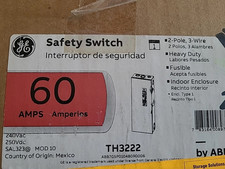 NEW GE TH3222 - Heavy Duty Safety Disconnect Switch 60A 2 Poles 3W 240V Fusible