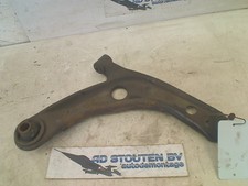 Triangle de suspension Toyota YARIS II