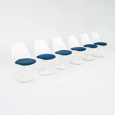 1960s Set of Six Eero Saarinen for Knoll Tulip Dining Chairs with Blue Pads