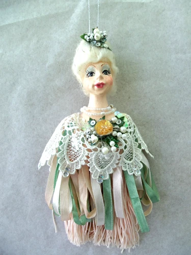 Marie Antoinette ? Fancy Lady Painted Face Christmas Ornament!  KLESKI?