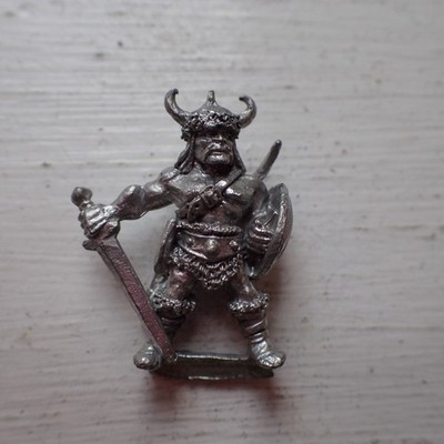 Citadel Warhammer AD&D TSR BDD1 Dungeon Adventurers Boxed Set Unarmoured Fighter