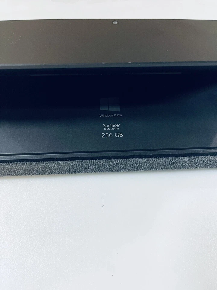 Microsoft Surface Pro 1514 i5-3317U 1.70GHz 4GB RAM 256GB SSD. NO OS installed. - Image 2 of 4