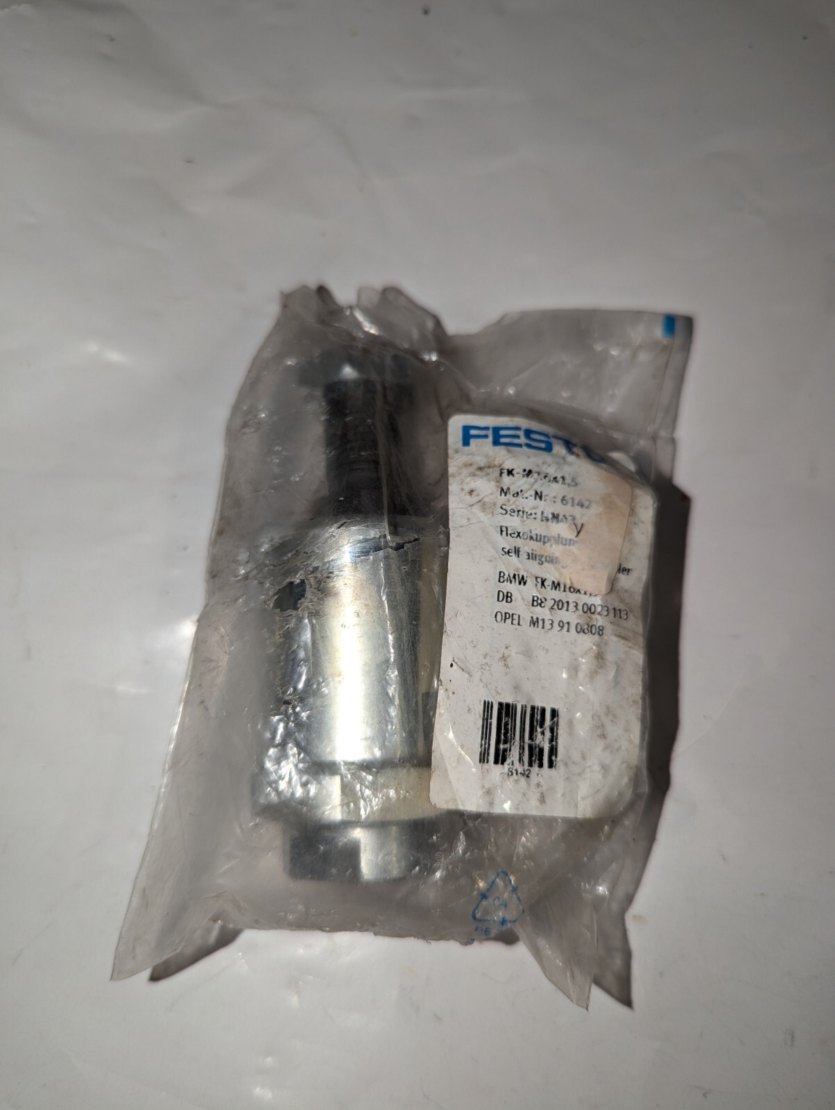 NEW GENUINE FESTO 6142, FK-M16X1.5 SELF ALIGNING ROD COUPLER