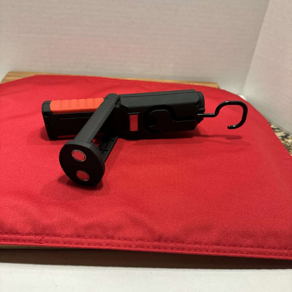 Bell & Howell Torchlite Elite Extreme Negro con Borde Rojo TOTALMENTE NUEVO Top Magnético Foto 3 de 4