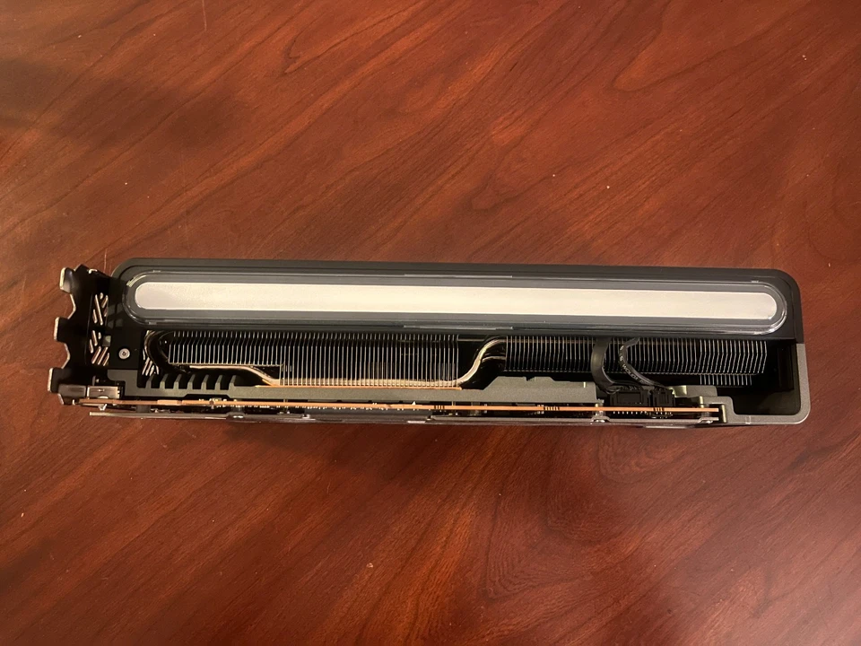 SAPPHIRE AMD Radeon RX 7900 XTX 24GB Graphics Card Used Great Conidtion - Image 2 of 4